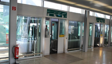Platform doors on the Dussledorf Siemens system